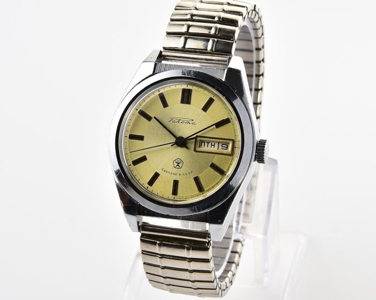 RAKETA vintage mechanical wristwatch with double calendar