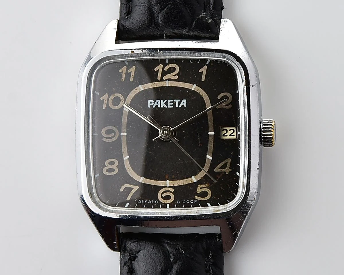 Vintage Soviet Raketa mechanical watch