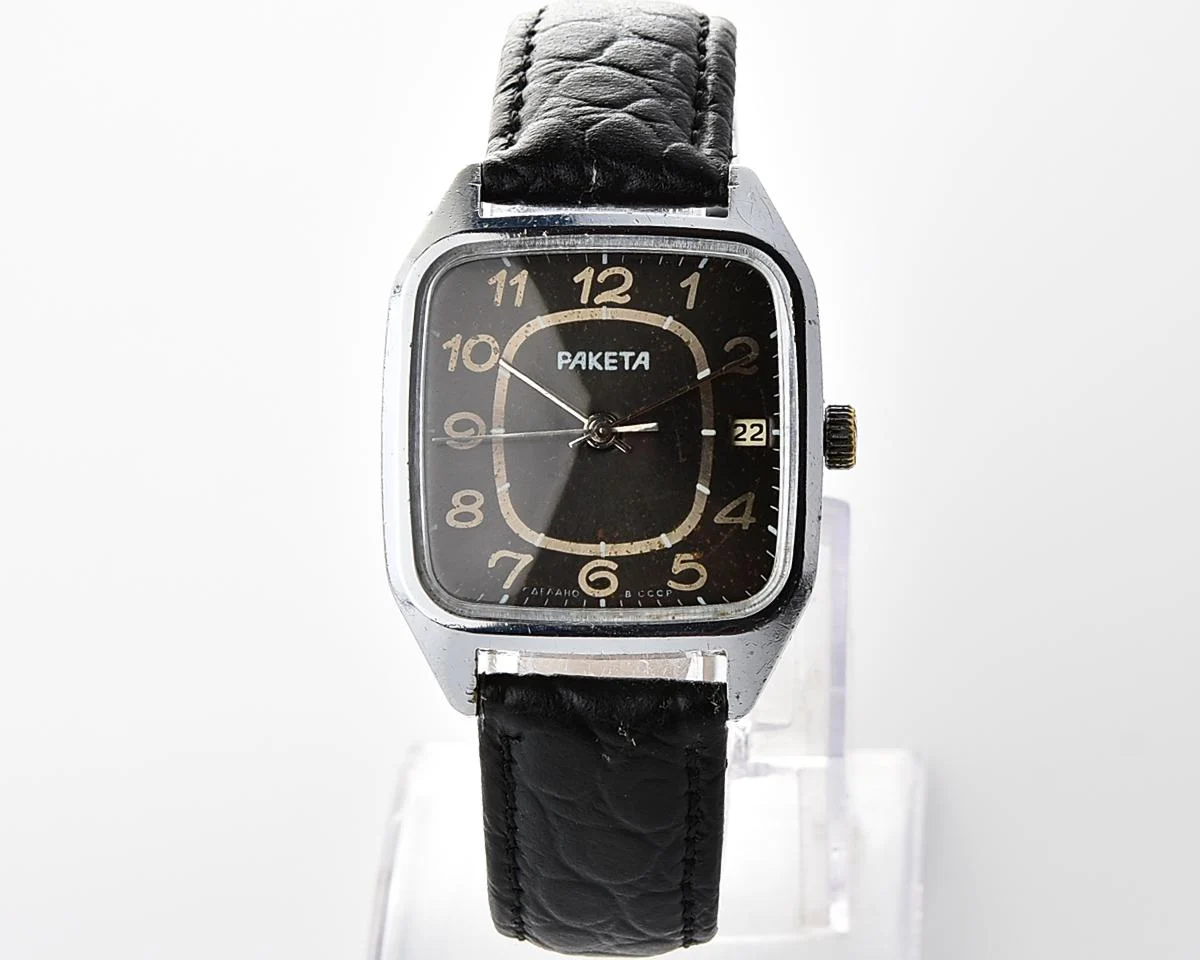 Vintage Soviet Raketa mechanical watch