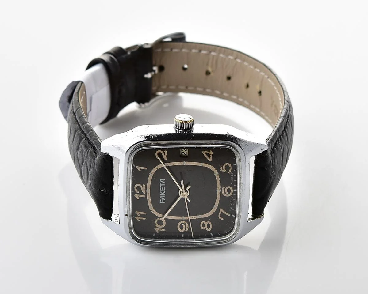 Vintage Soviet Raketa mechanical watch