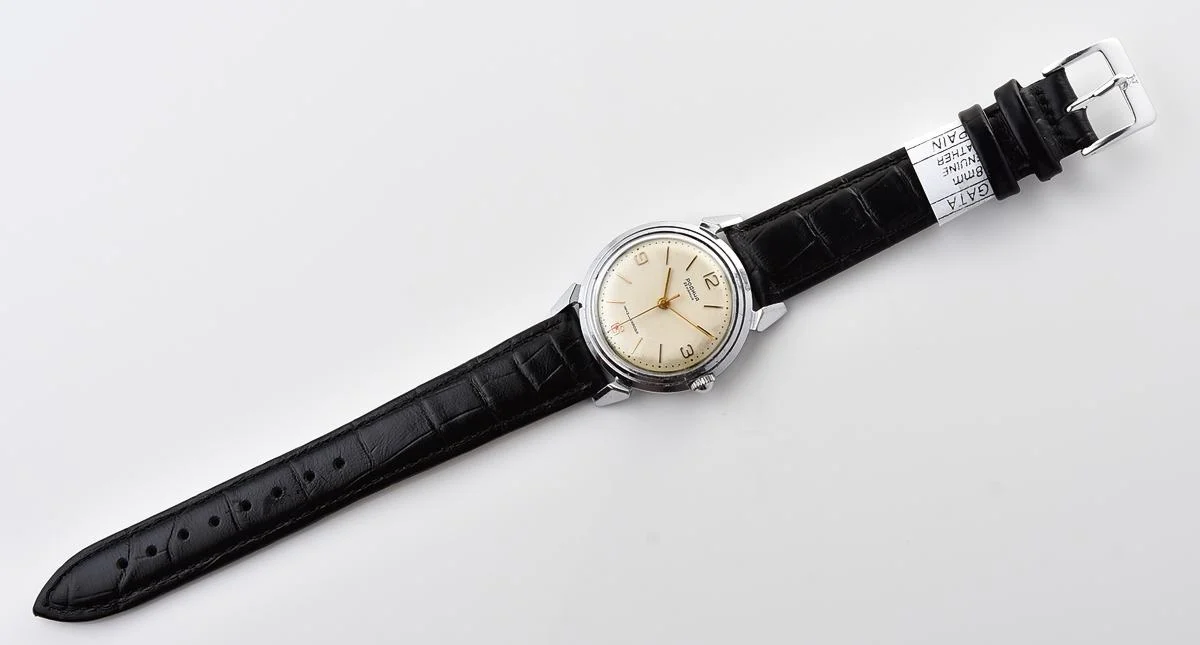 Excellent Soviet Rodina vintage mechanical watch with automatic self-winding movement