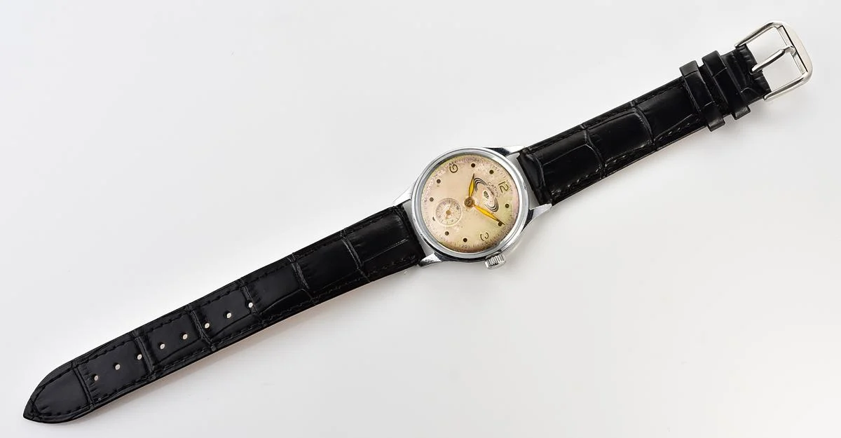 Rare! Vintage Soviet Saturn mechanical watch from the 1950s