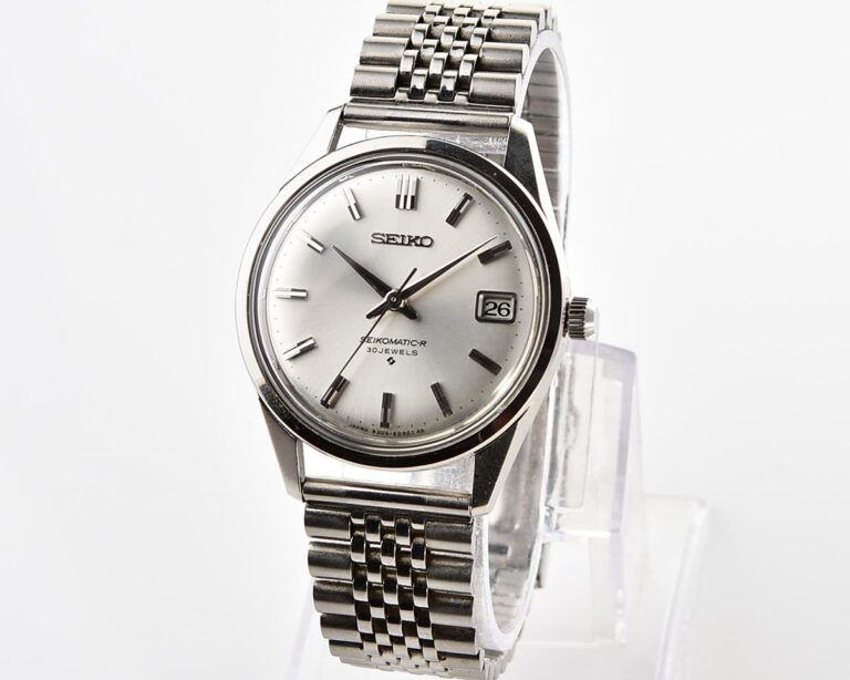 Vintage Seiko Seikomatic-R 8305-803, 30 Jewels Automatic, from April 1969