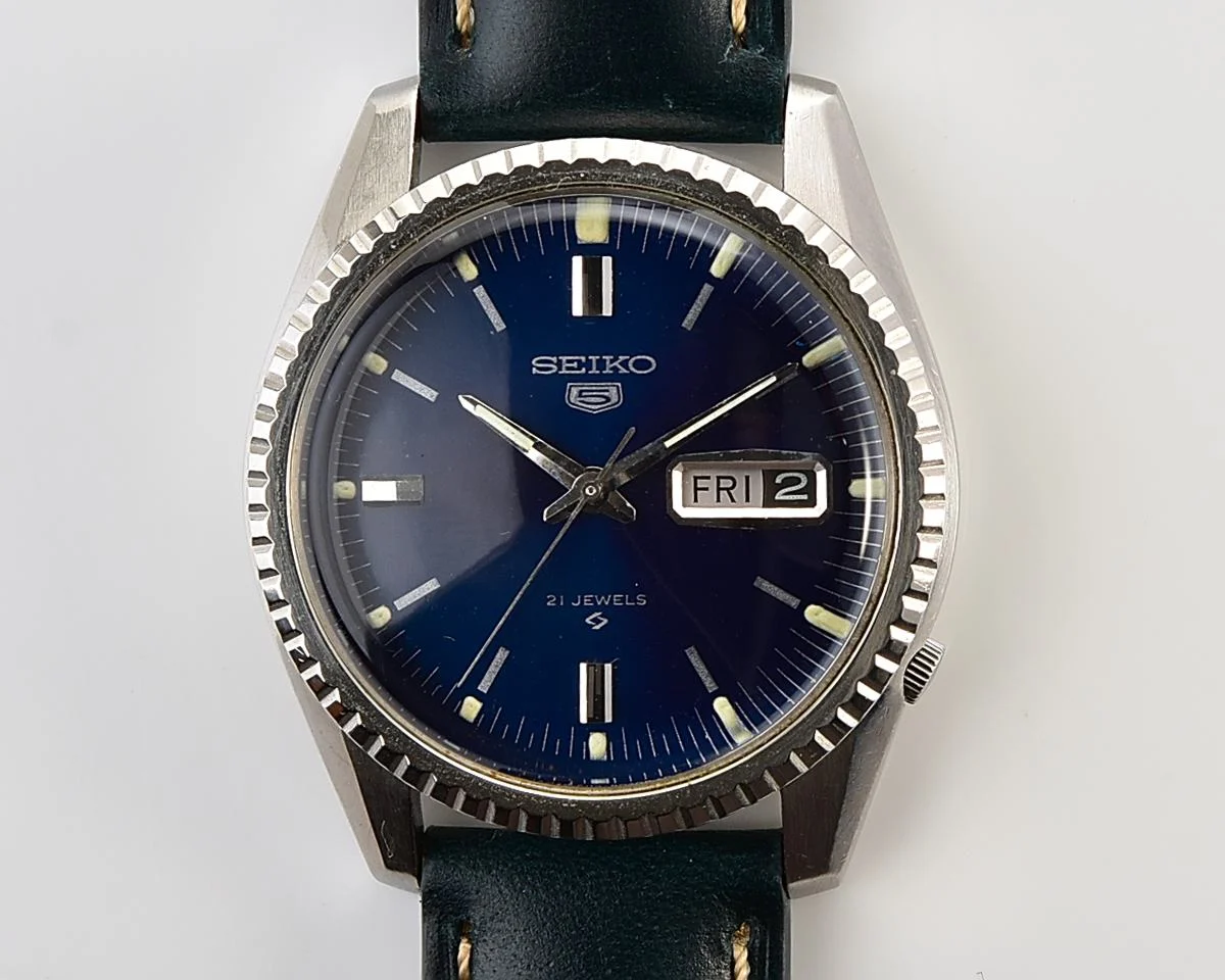 Vintage 1968 Seiko 5 Automatic with Deep Navy Sunburst Dial & Fluted Bezel