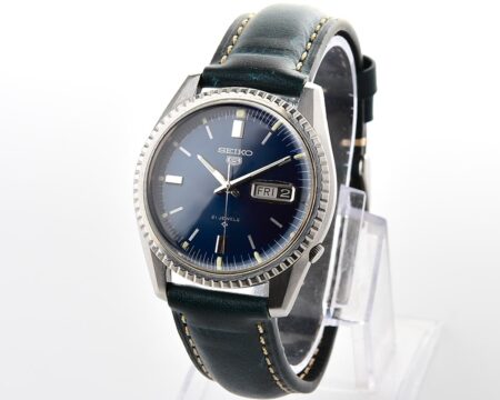 Vintage 1968 Seiko 5 Automatic with Deep Navy Sunburst Dial & Fluted Bezel