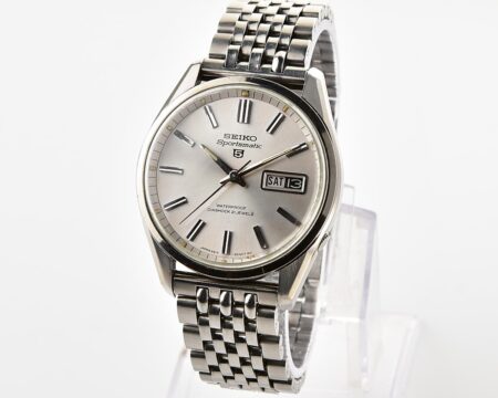 Vintage Seiko Sportsmatic 5 – Silver Sunburst dial with Day-Date Calendar from July 1966