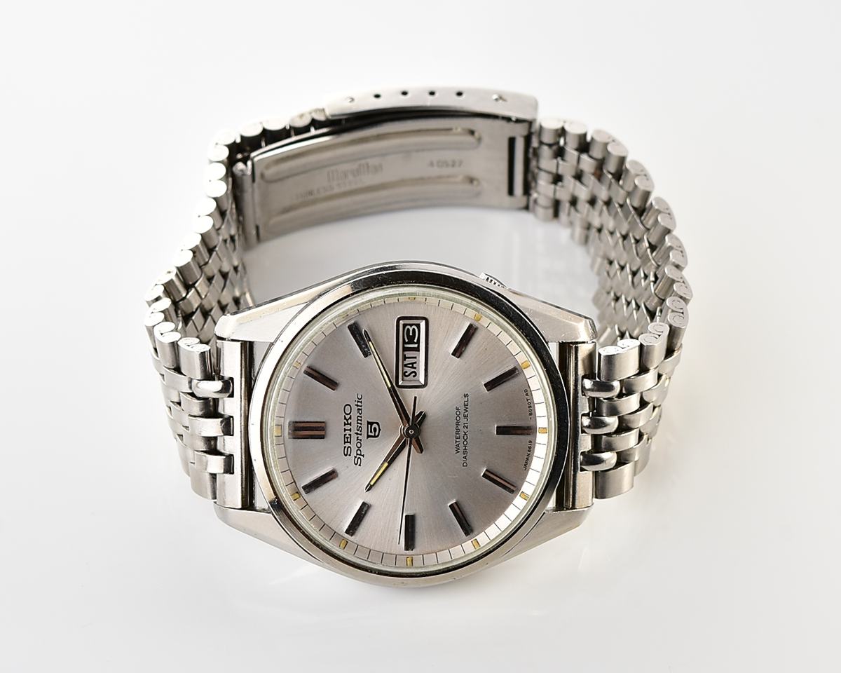 Vintage Seiko Sportsmatic 5 – Silver Sunburst dial with Day-Date Calendar from July 1966