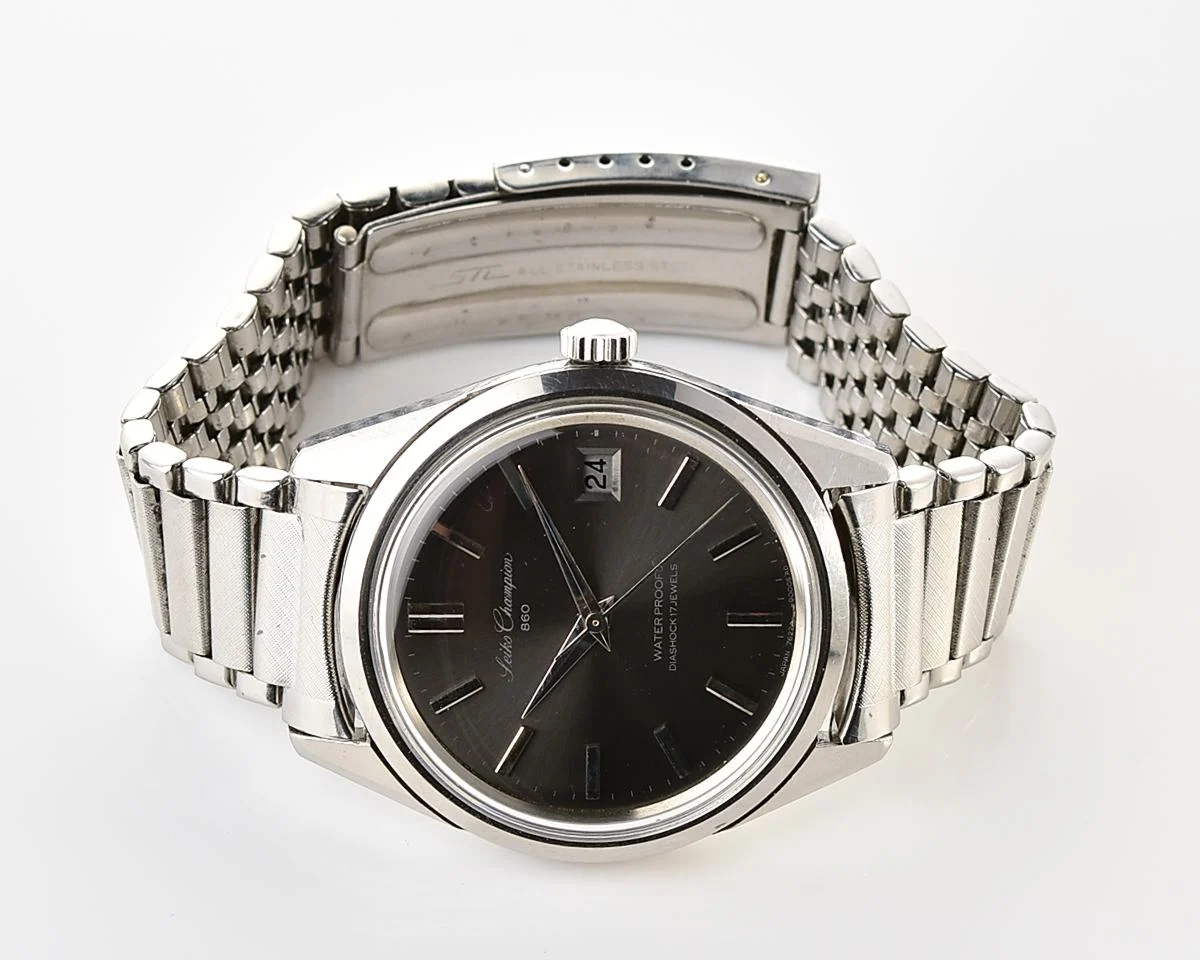 Vintage Seiko Champion 860 – Gray Sunburst Date from February 1966