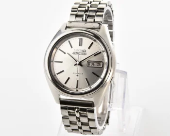 Vintage Seiko 5 Actus Automatic 21 jewels Sport-Dress Watch, from August 1975