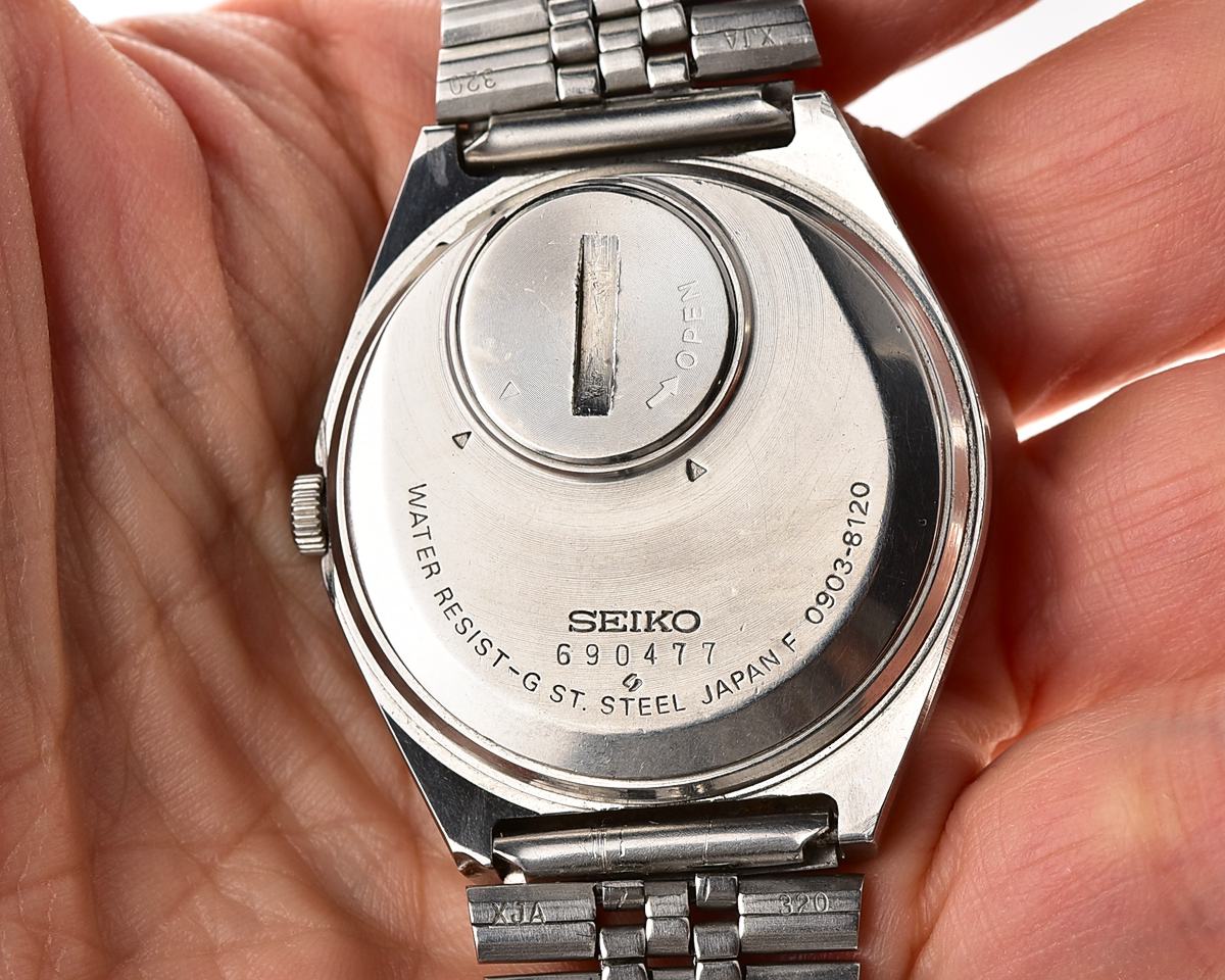 Vintage 1976 Seiko Type II Quartz with Electric Blue Linen Dial