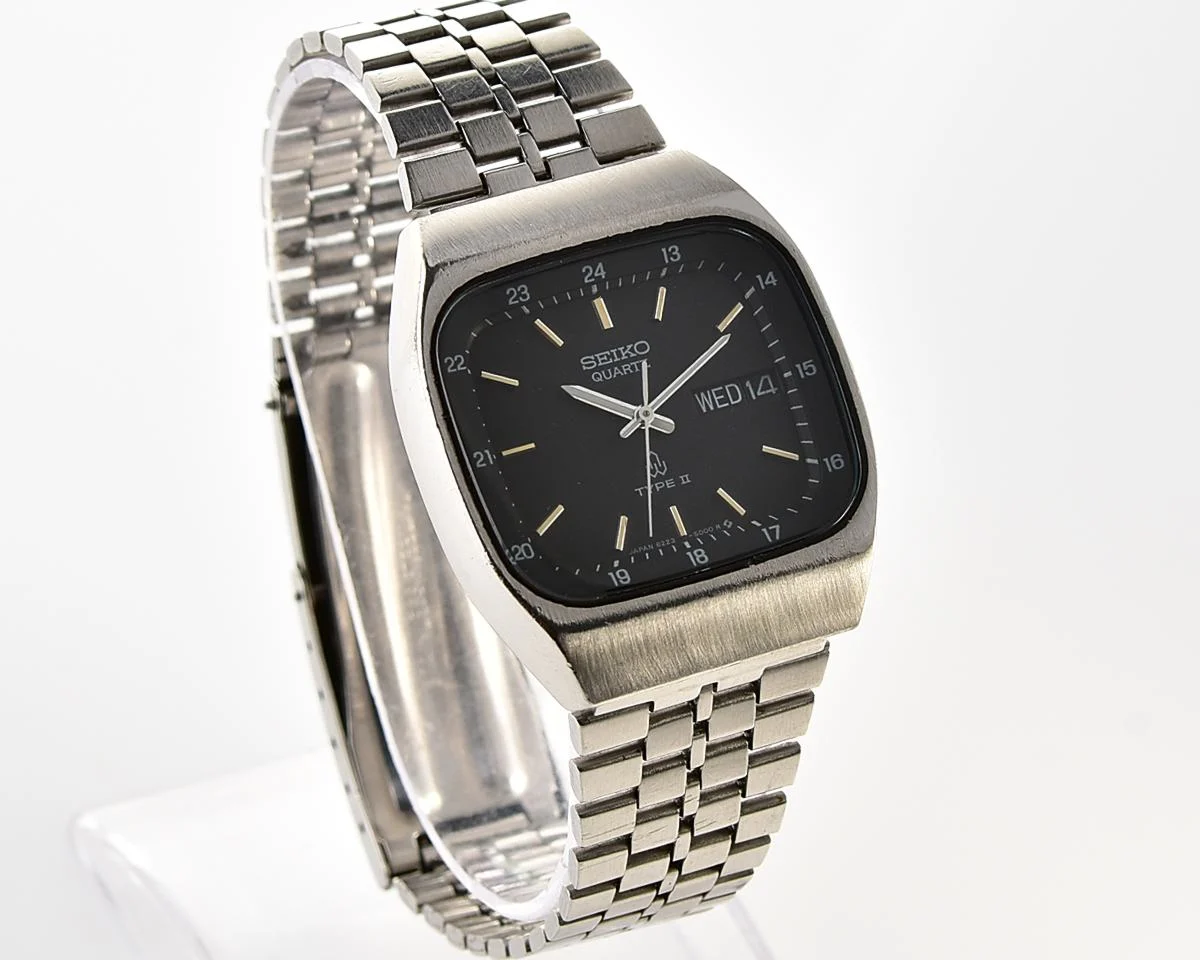 Seiko Quartz stainless steel quartz TV dial watch with day/date calendar, from September 1979