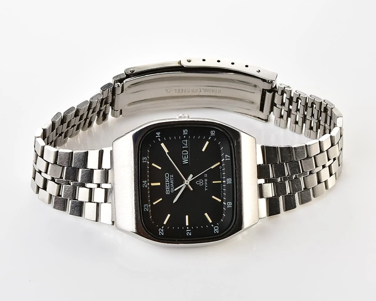 Seiko Quartz stainless steel quartz TV dial watch with day/date calendar, from September 1979