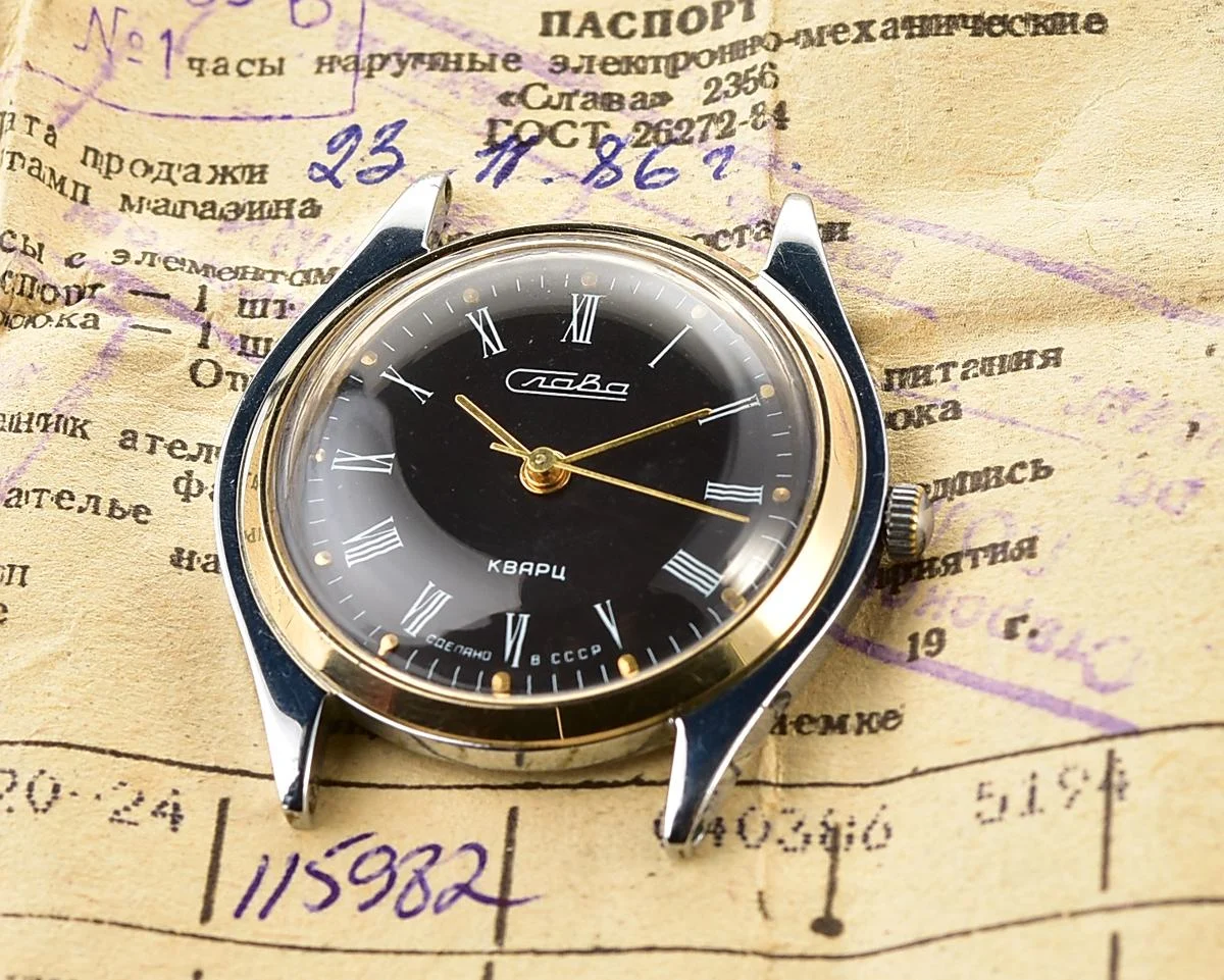 TIME CAPSULE: Soviet Poljot wristwatch with quartz movement – New Old Stock (NOS)!