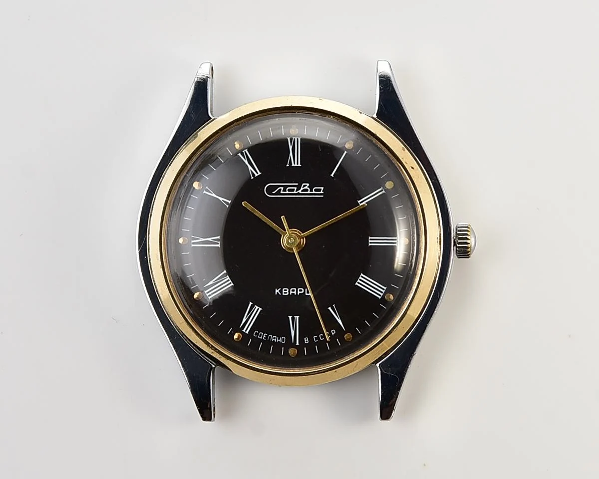 TIME CAPSULE: Soviet Poljot wristwatch with quartz movement – New Old Stock (NOS)!