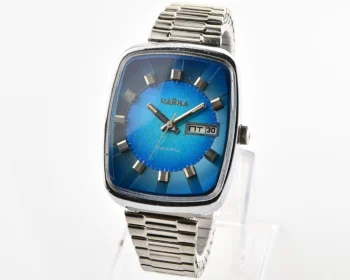 Chaika "Resonator" - large impressive vintage Soviet quartz watch