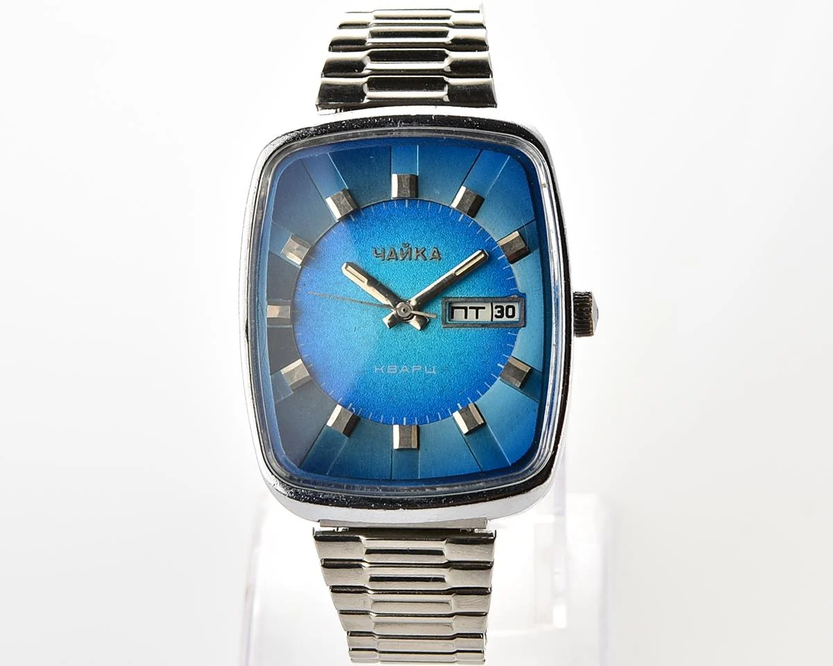Chaika "Resonator" - large impressive vintage Soviet quartz watch