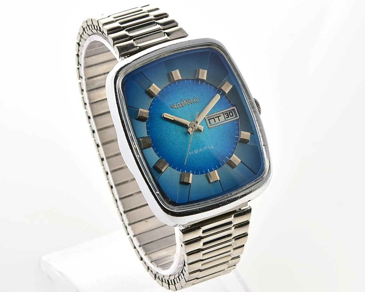 Chaika "Resonator" - large impressive vintage Soviet quartz watch