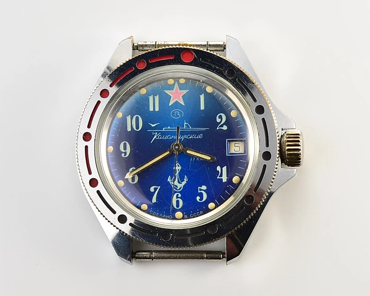 Excellent Soviet Vostok Komandirskie mechanical watch – complete with box & passport!