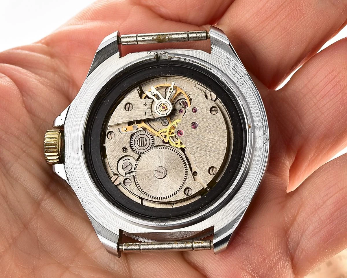 Excellent Soviet Vostok Komandirskie mechanical watch – complete with box & passport!