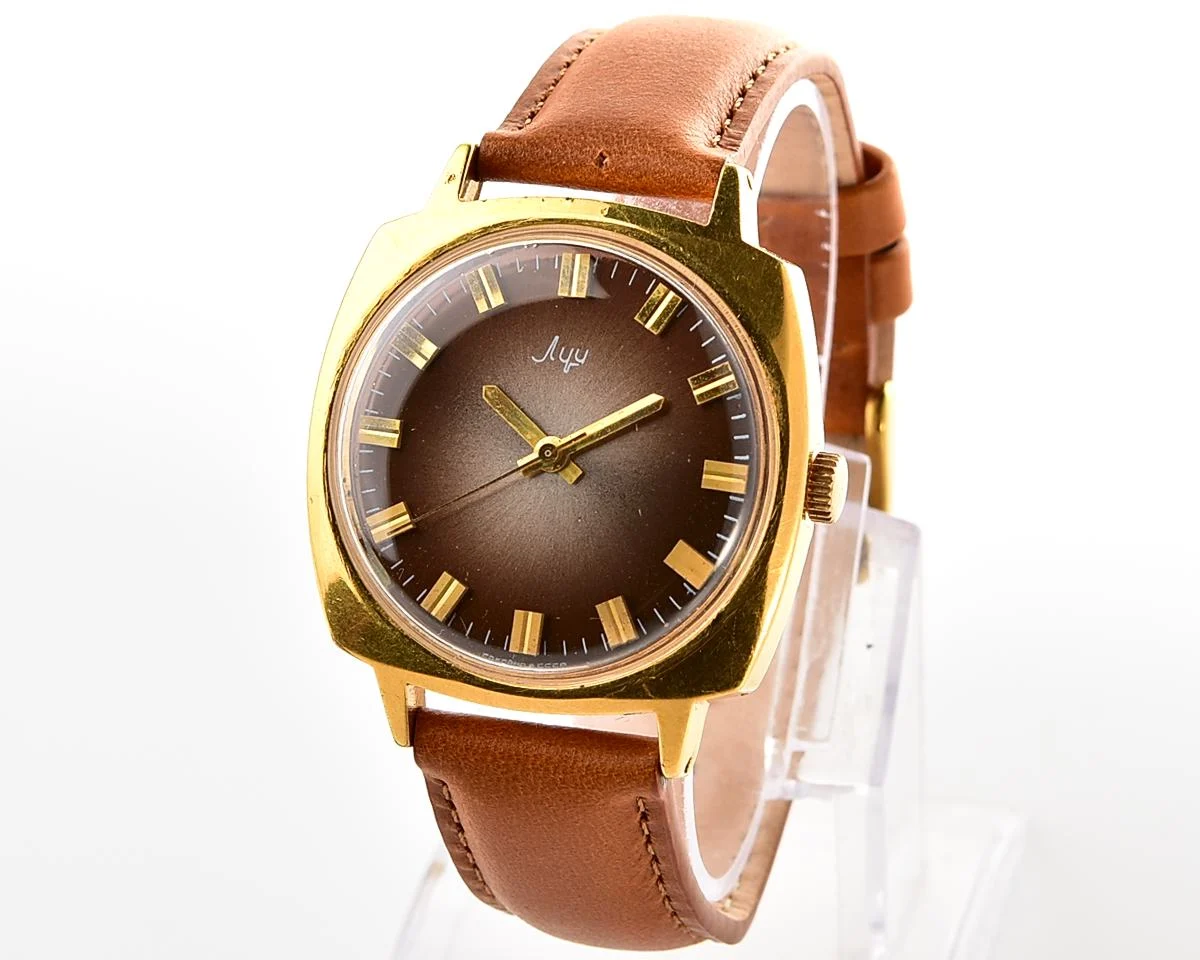 Rare Soviet vintage watch Luch with electro-mechanical hybrid 3045 movement!