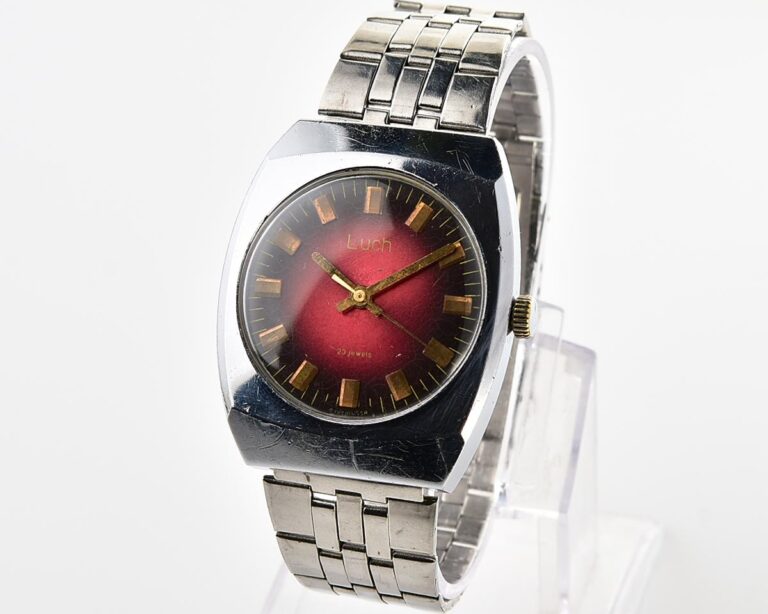 Vintage soviet Luch mechanical wristwatch