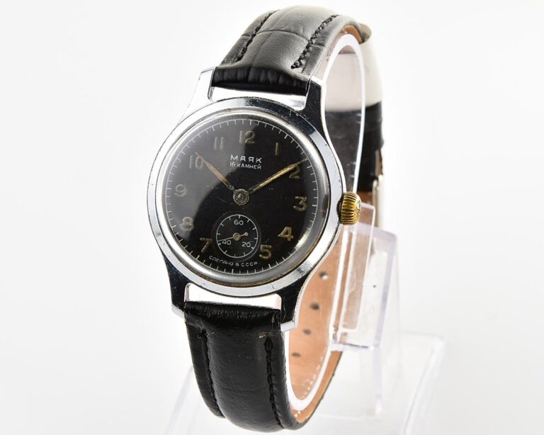 Vintage soviet MAYAK mechanical watch, 1st Moscow Watch Factory