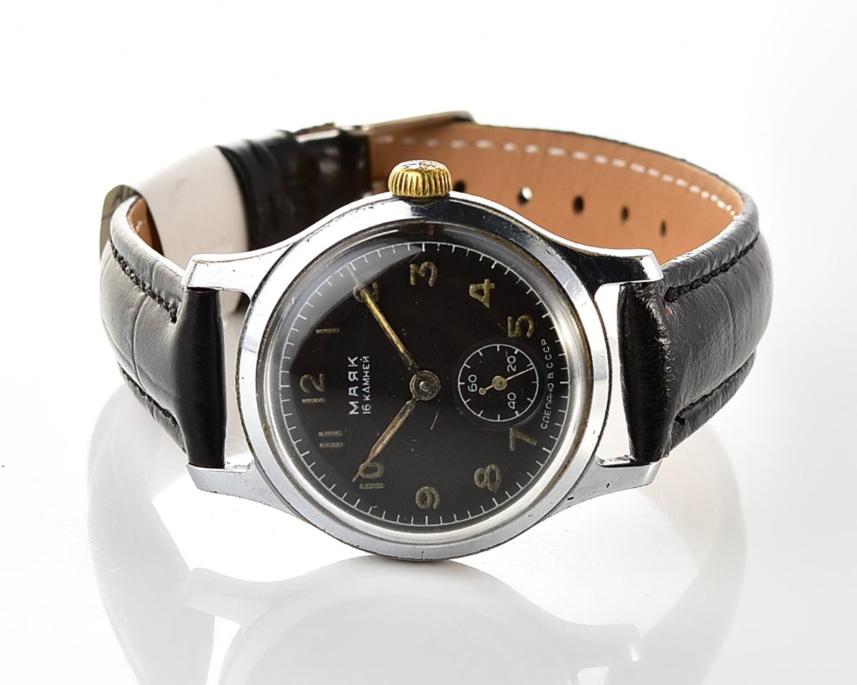 Vintage soviet MAYAK mechanical watch, 1st Moscow Watch Factory