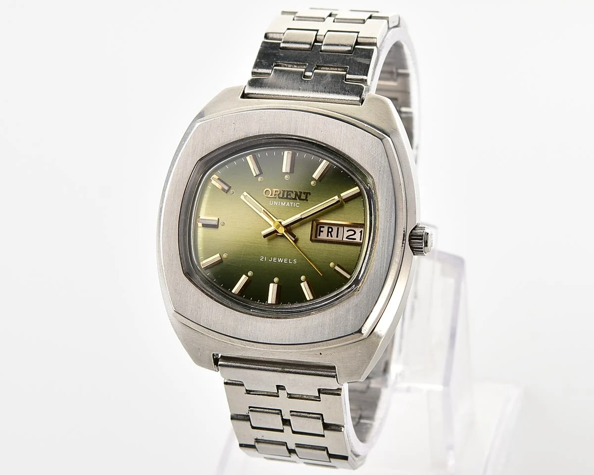 Vintage Orient Unimatic – Green Sunburst Day-Date Automatic from the 1970s