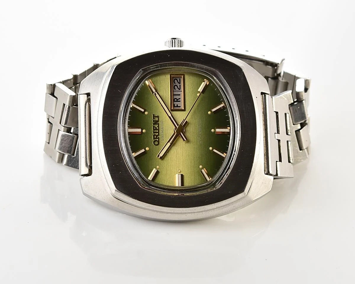 Vintage Orient Unimatic – Green Sunburst Day-Date Automatic from the 1970s