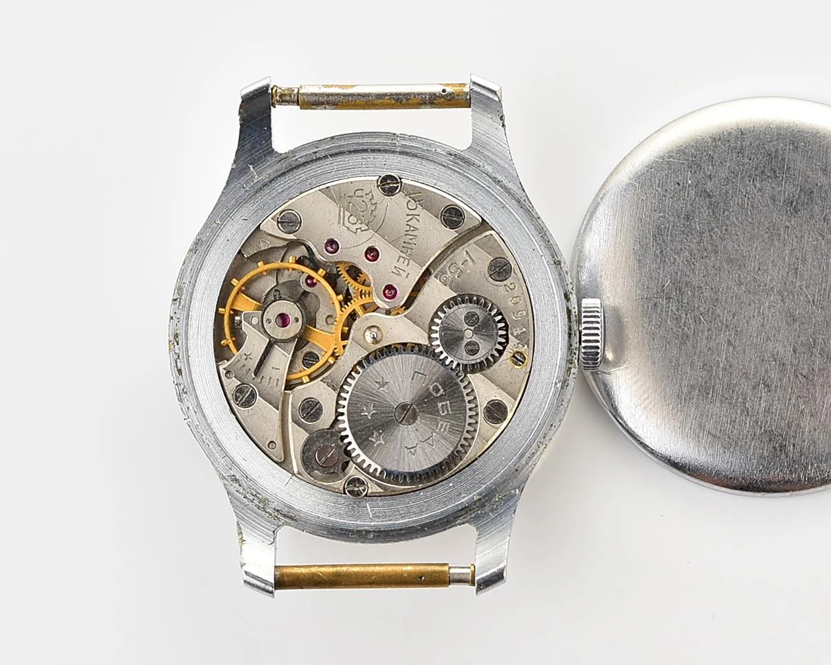 Vintage Soviet mechanical Pobeda watch, 2MChZ from 1st quarter 1956!