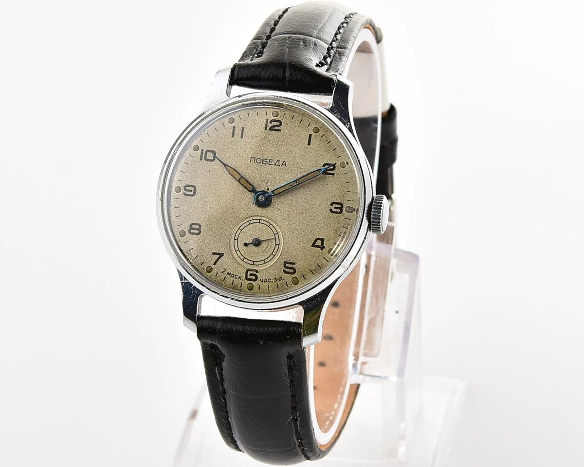 Vintage Soviet mechanical Pobeda watch, 2MChZ from 1st quarter 1956!