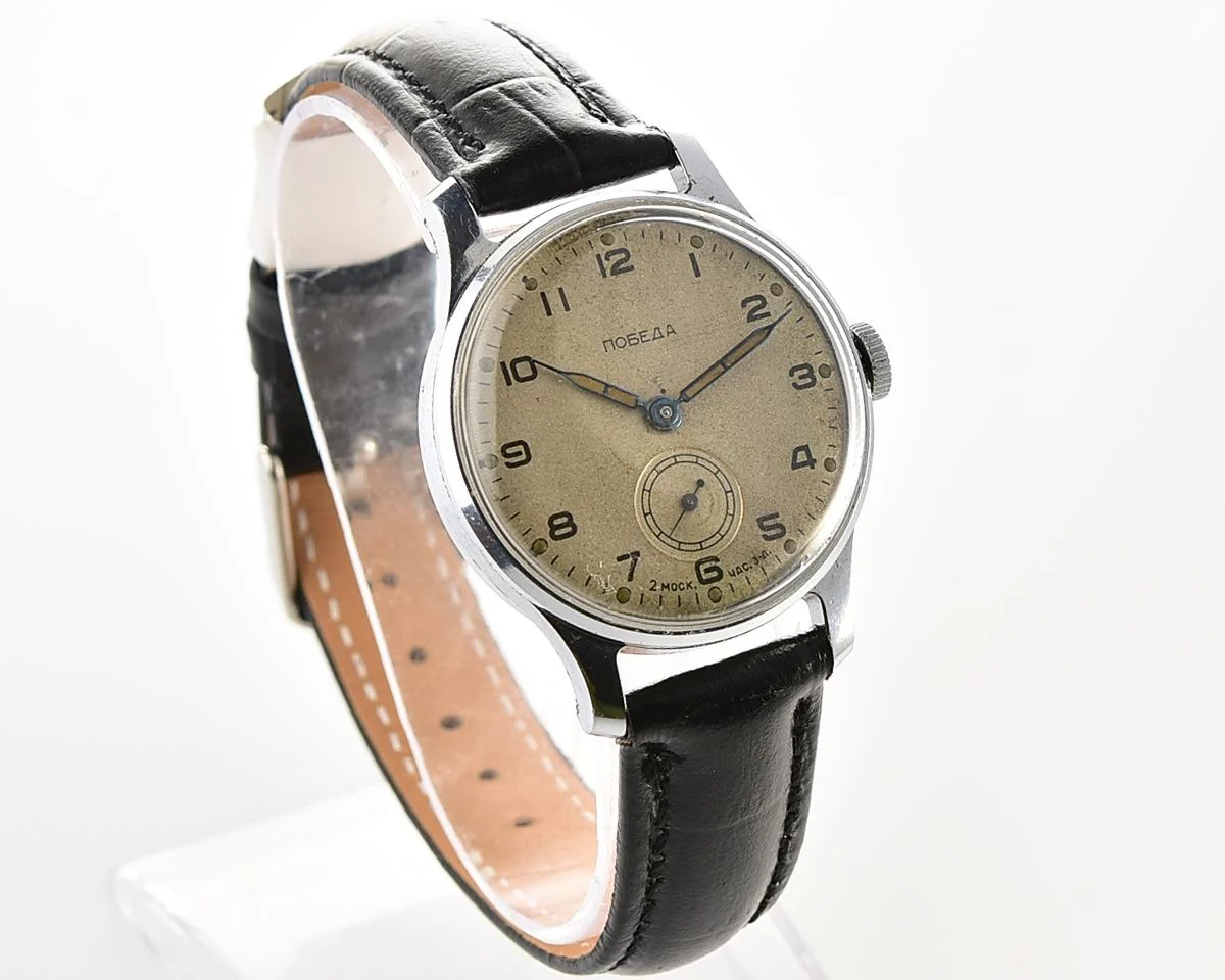Vintage Soviet mechanical Pobeda watch, 2MChZ from 1st quarter 1956!