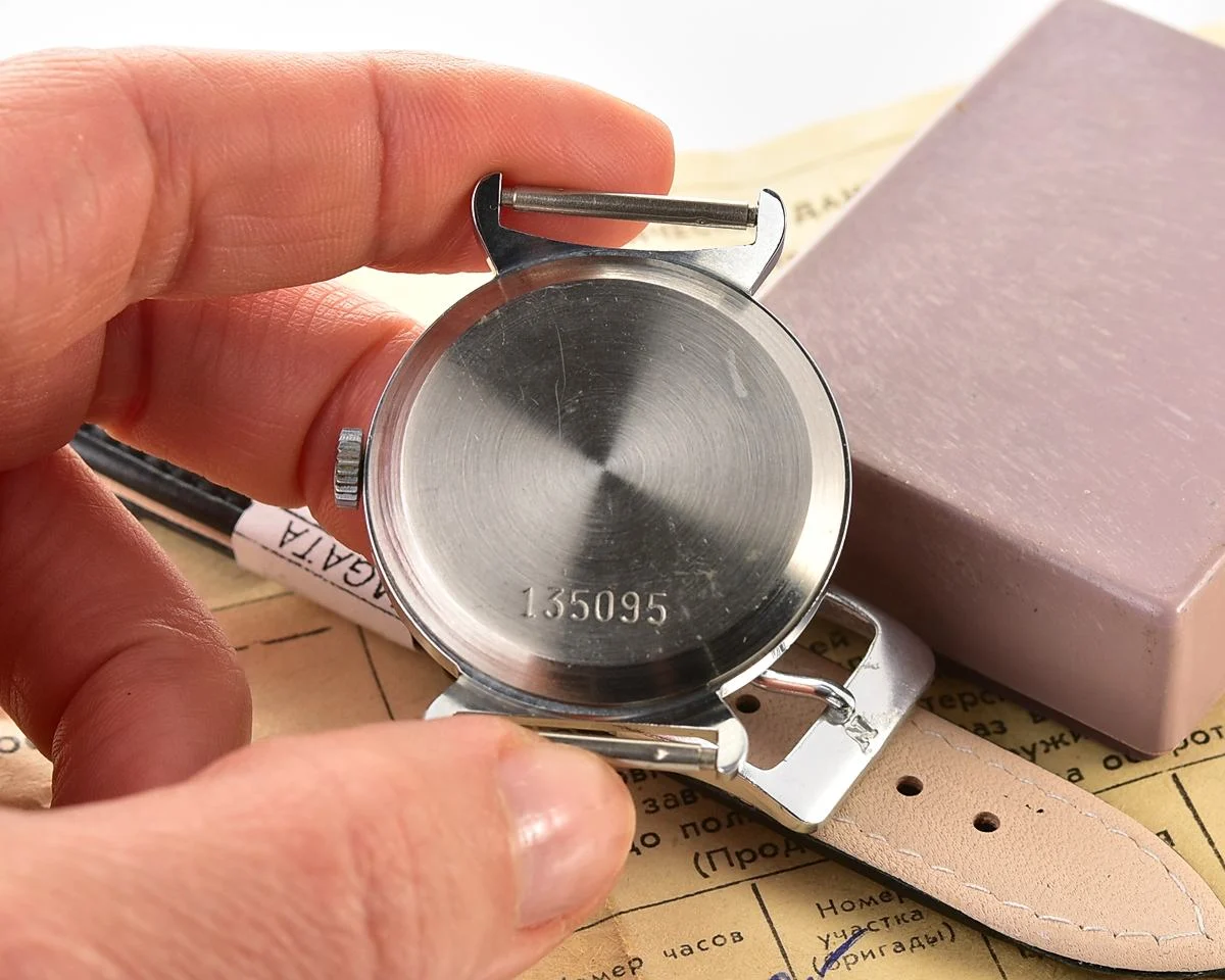 TIME CAPSULE: Soviet mechanical Pobeda watch in box – New Old Stock (NOS)!