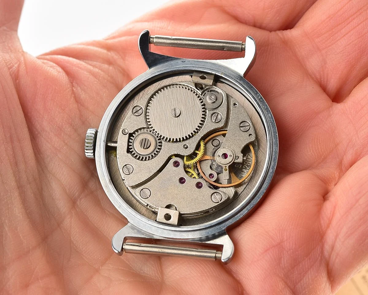 TIME CAPSULE: Soviet mechanical Pobeda watch in box – New Old Stock (NOS)!