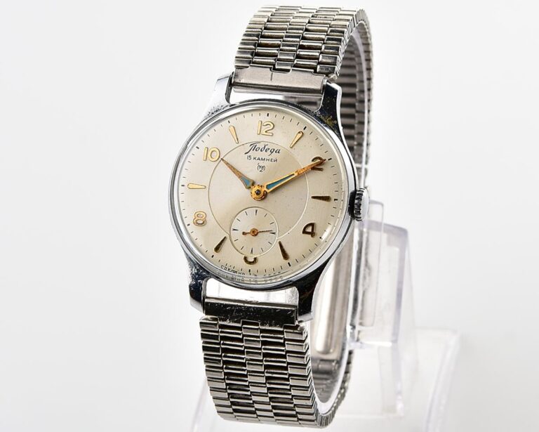Excellent vintage soviet mechanical POBEDA, 2MChZ from the 1st quarter of 1955