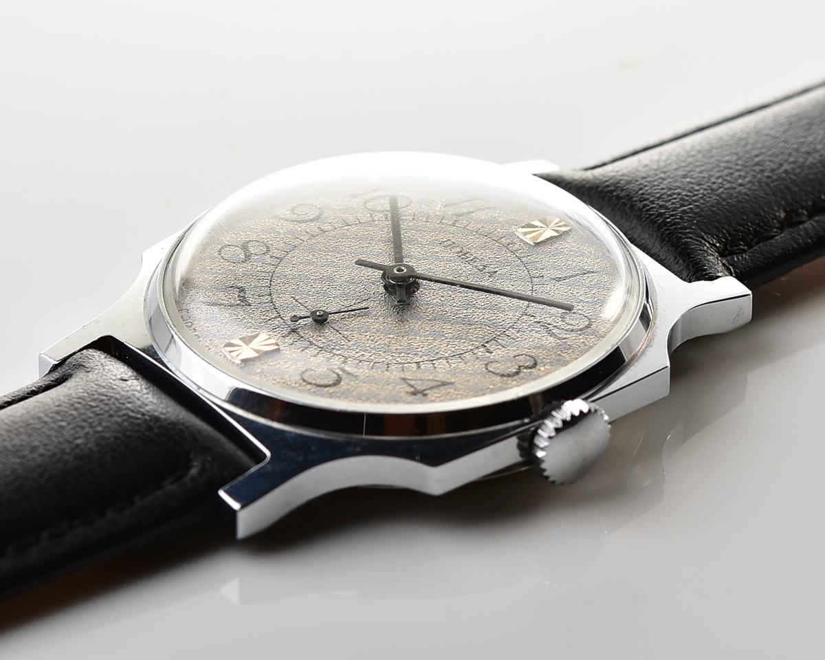 TIME CAPSULE: Soviet mechanical POBEDA watch in box – New Old Stock(NOS)!