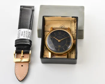 TIME CAPSULE: Mechanical Pobeda gold-plated watch in box – New Old Stock (NOS)!