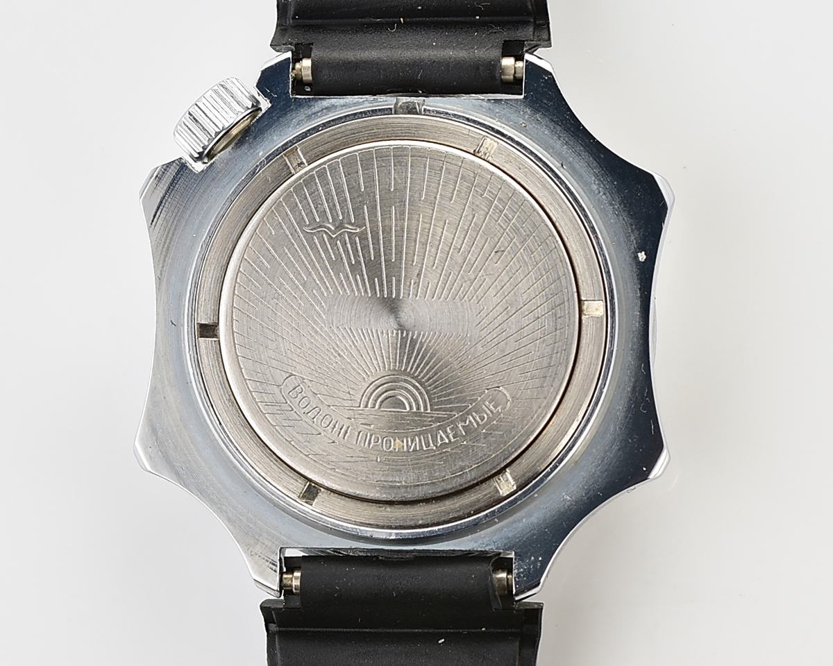 TIME CAPSULE: Vostok Komandirskie WW2 Anniversary Edition – New Old Stock(NOS)!