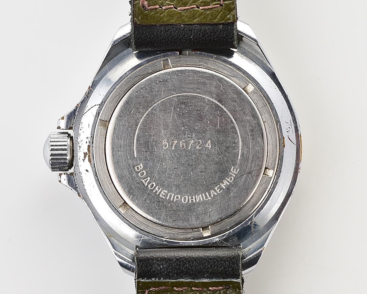 Excellent Komandirskie KGB mechanical wristwatch