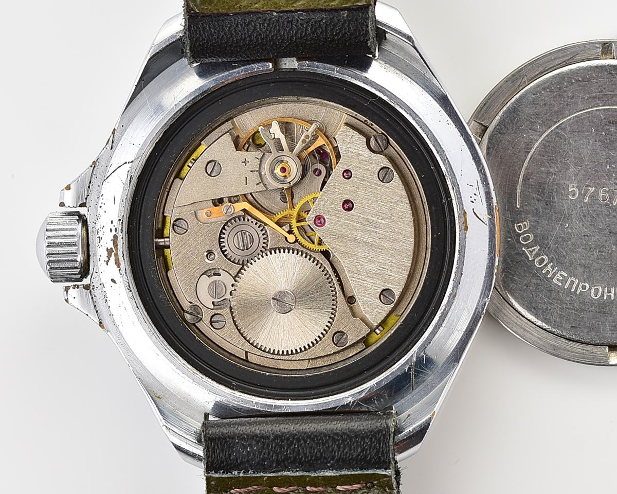 Excellent Komandirskie KGB mechanical wristwatch