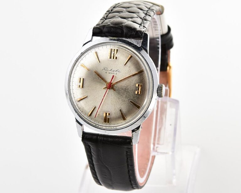 Vintage RAKETA Baltica mechanical soviet wristwatch