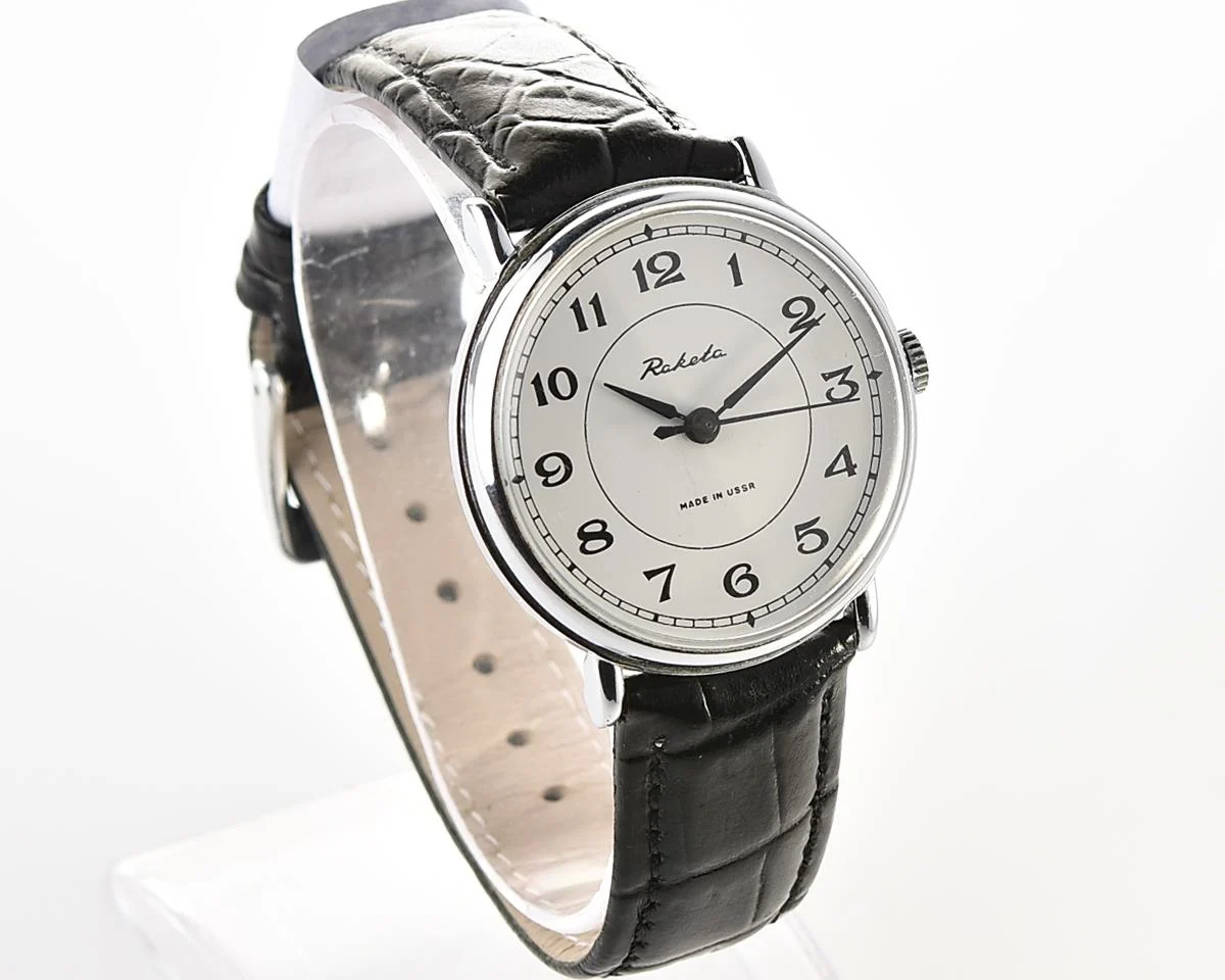 Excellent Soviet mechanical Raketa wristwatch