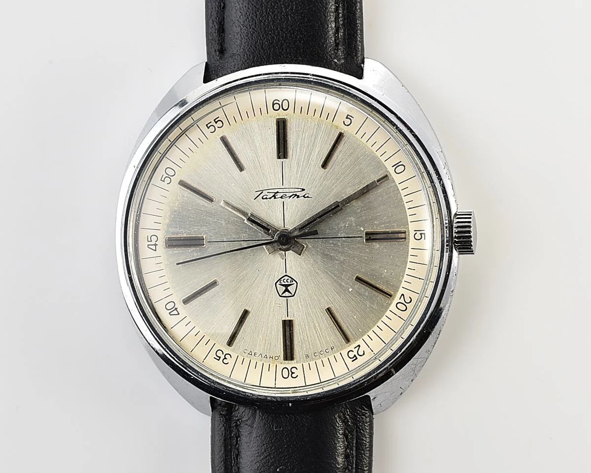 Excellent Soviet Raketa vintage mechanical wristwatch