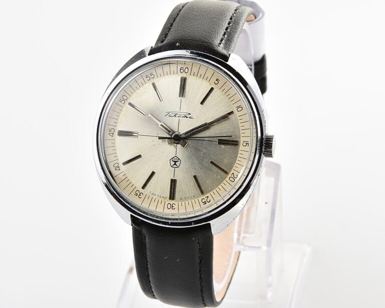 Excellent soviet RAKETA vintage mechanical wristwatch