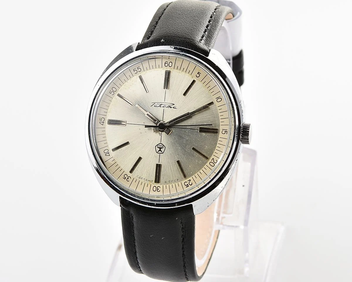Excellent Soviet Raketa vintage mechanical wristwatch