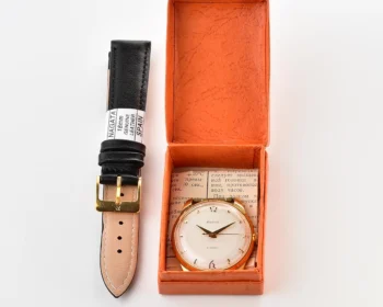 TIME CAPSULE: excellent vintage gold-plated Raketa "Baltica" from 1972 - complete with box & passport!