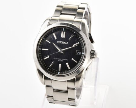 The Seiko Brightz "Radio Wave Control" JDM Exclusive - light-powered watch with automatic atomic time synchronization