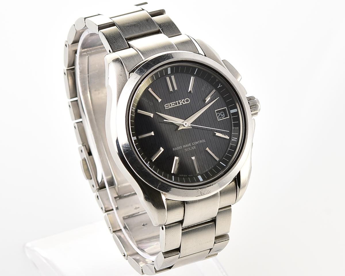 The Seiko Brightz "Radio Wave Control" JDM Exclusive - light-powered watch with automatic atomic time synchronization