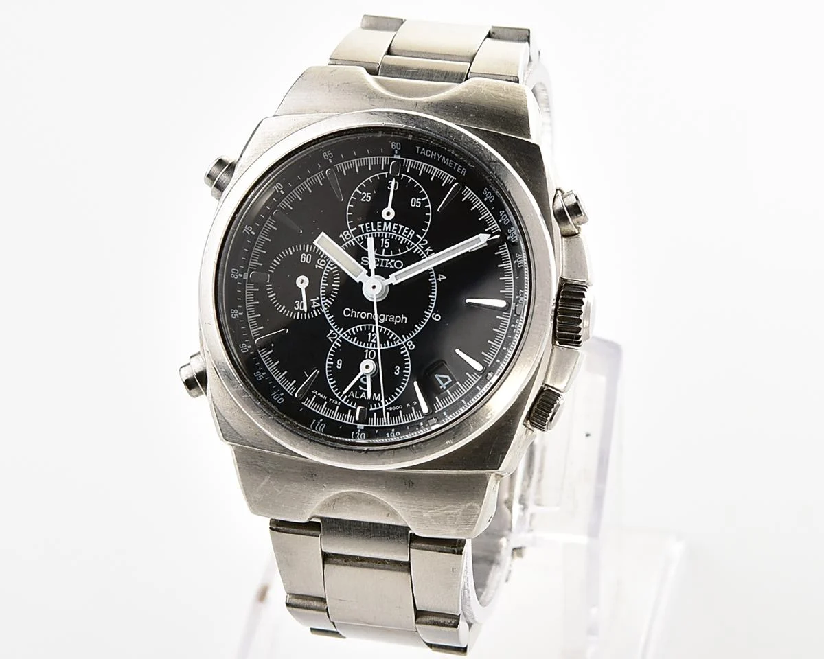 Vintage 1997 Seiko SUS Black Dial Quartz Alarm Chronograph with Telemeter and Tachymeter Scales