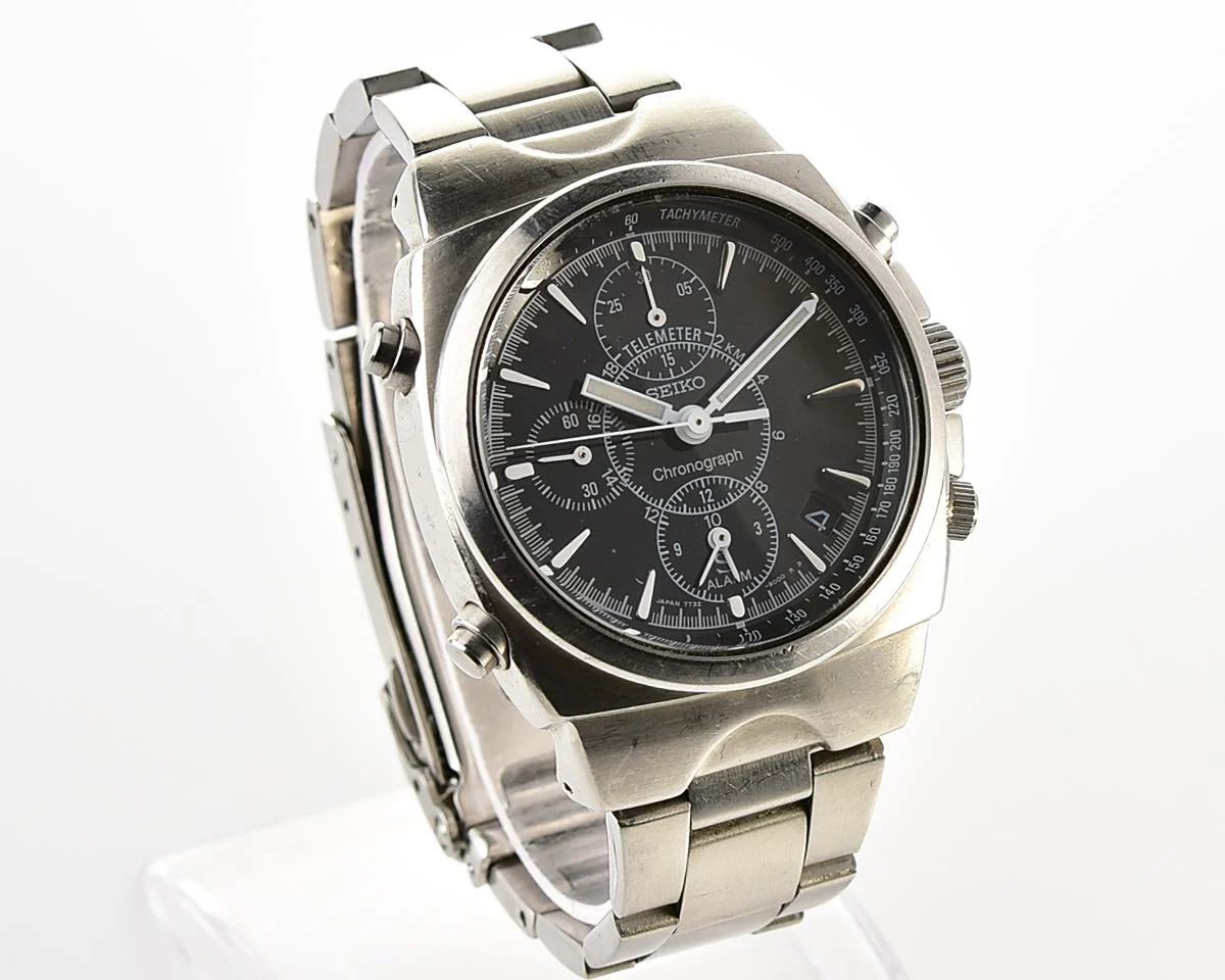 Vintage 1997 Seiko SUS Black Dial Quartz Alarm Chronograph with Telemeter and Tachymeter Scales
